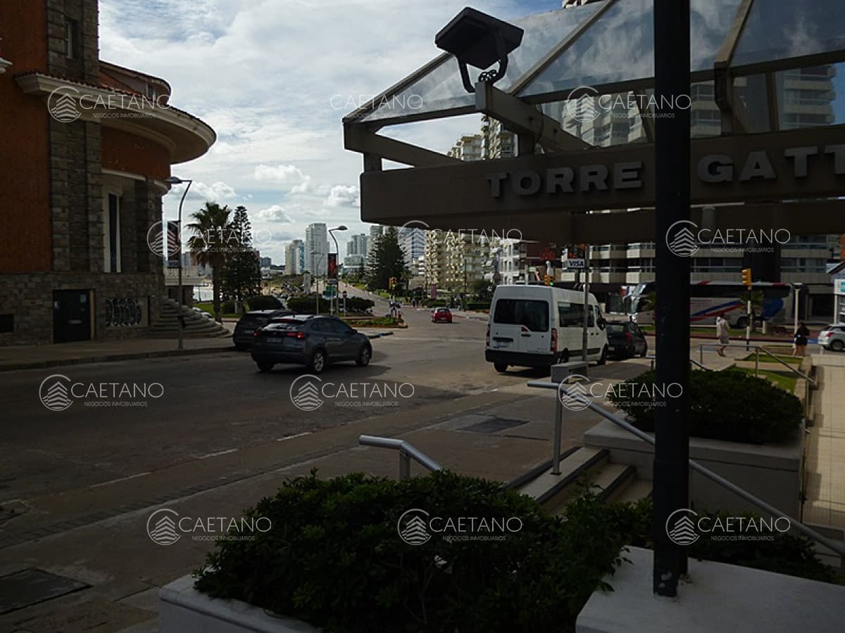 Local en alquiler en Punta del Este — foto 2