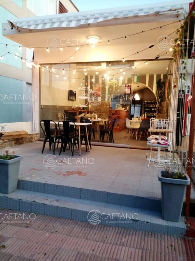 Alquiler anual, local comercial. Península, Punta del Este