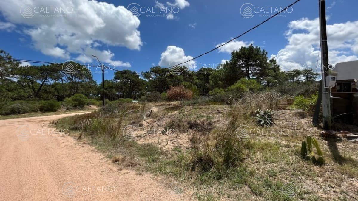Terreno en venta en Manantiales — foto 3