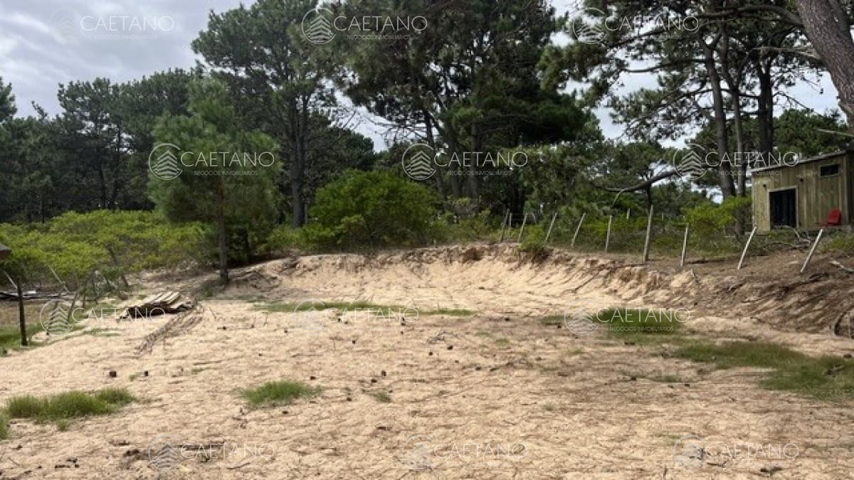 Terreno en venta en Manantiales — foto 2