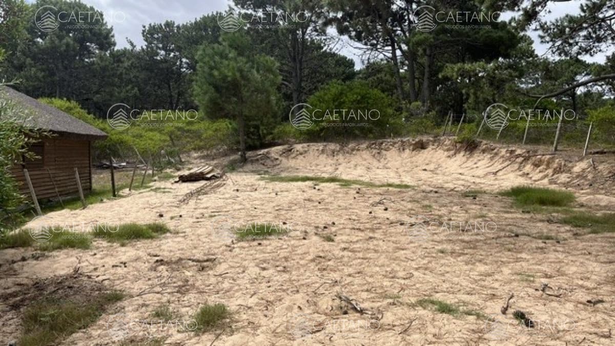 Terreno en venta en Manantiales — foto 3