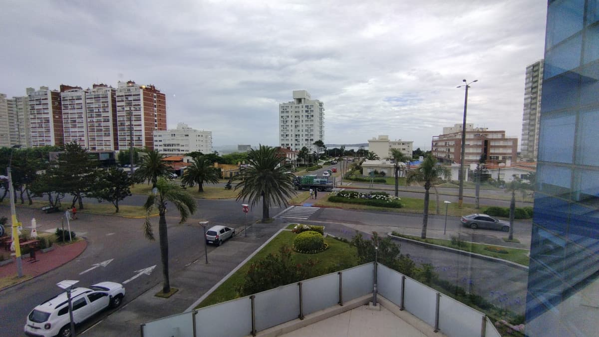 Apartamento en Alquiler, Mansa, Punta del Este, 3 Dormitorios.