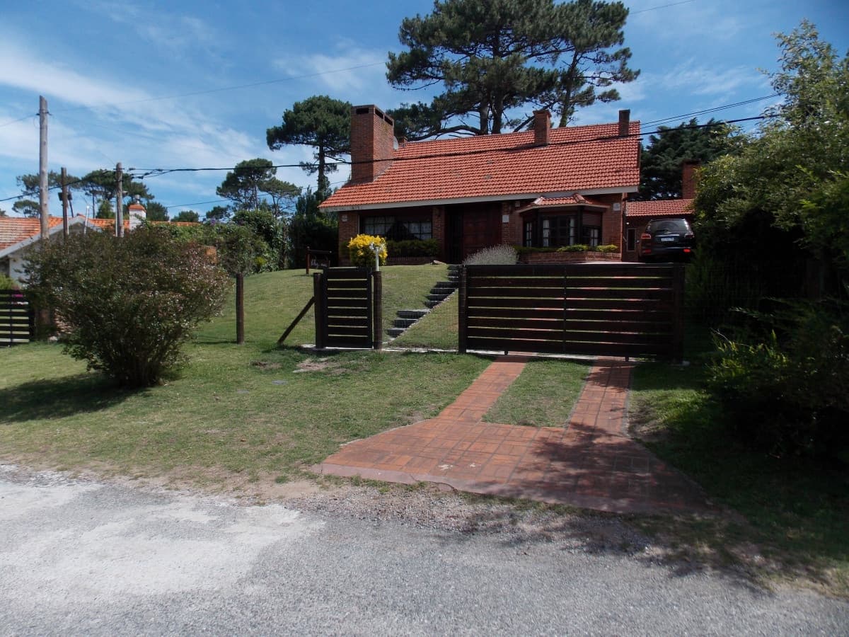 CASA EN SAN RAFAEL