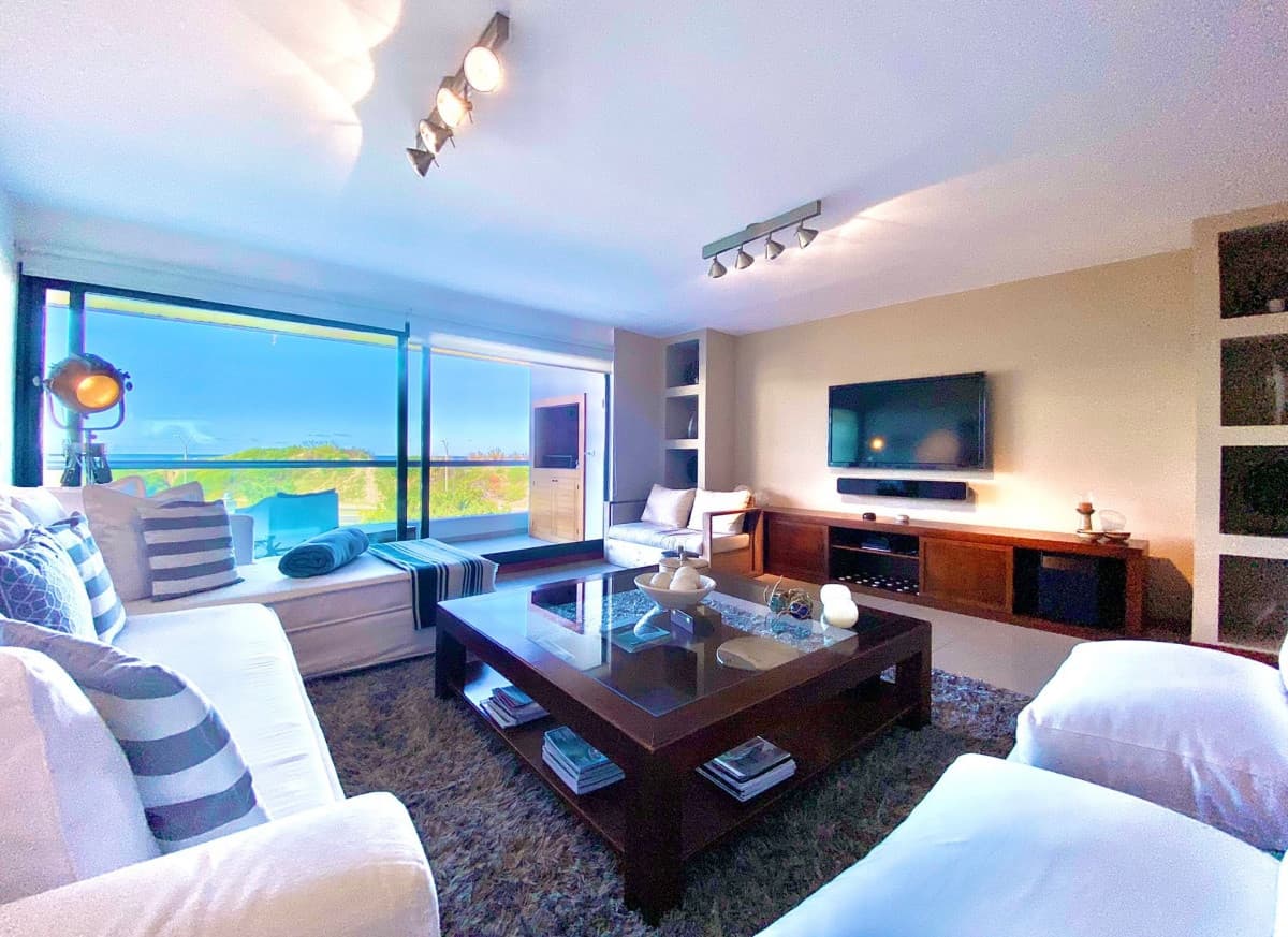 Alquiler apartamento 3 dormitorios. Playa brava, Punta del Este