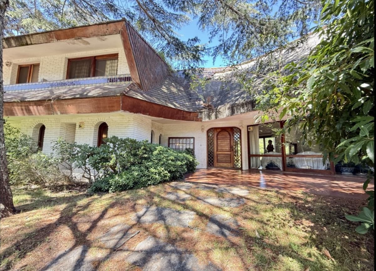 Venta casa 4 dormitorios. Lugano